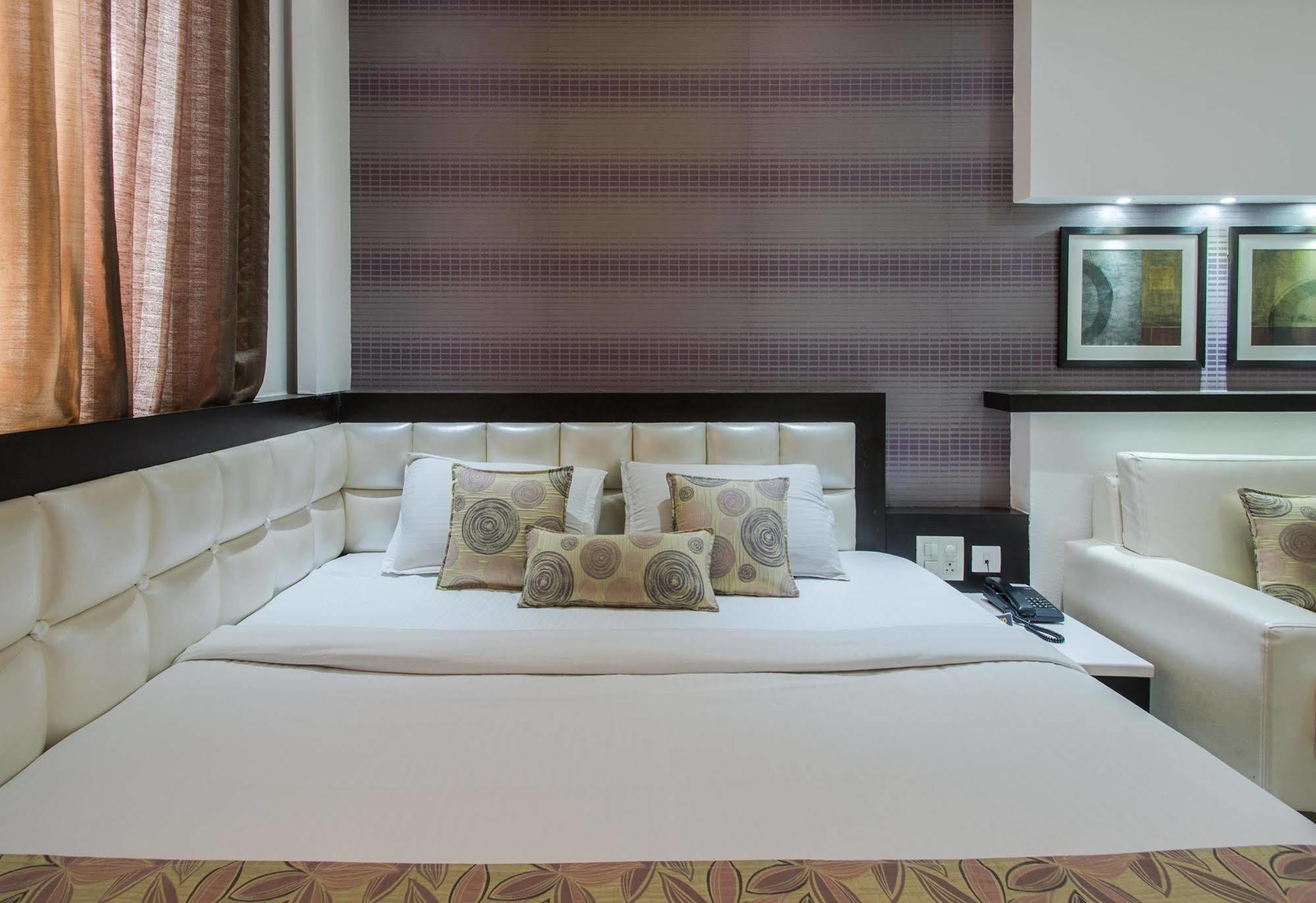Hotel Rockland Jaipur Ngoại thất bức ảnh