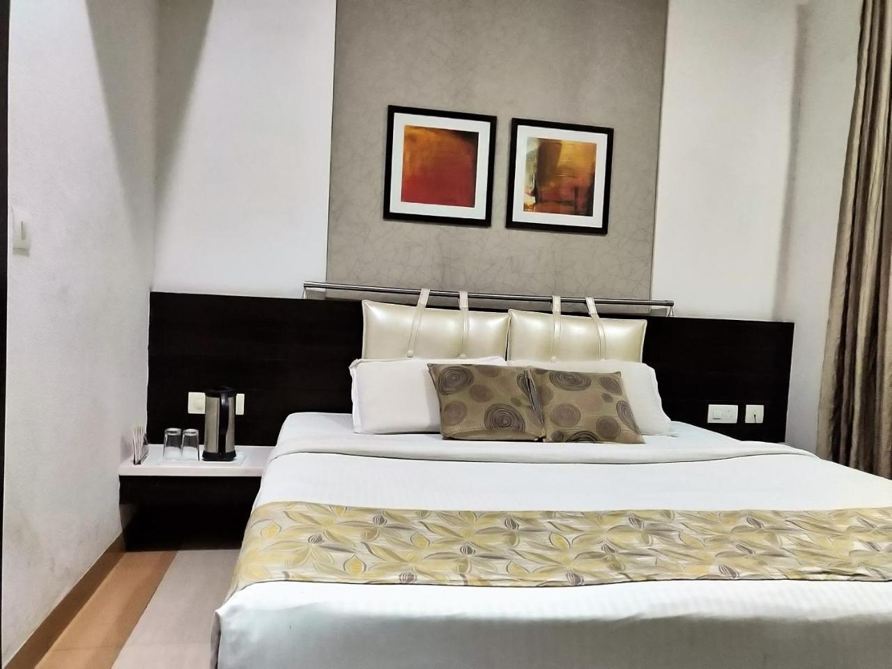 Hotel Rockland Jaipur Ngoại thất bức ảnh